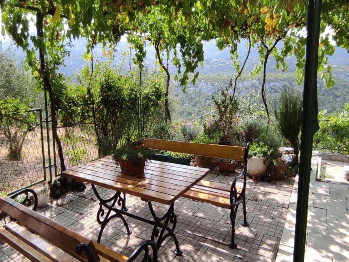 Holiday Home Carevic Gornja Brela Экстерьер фото