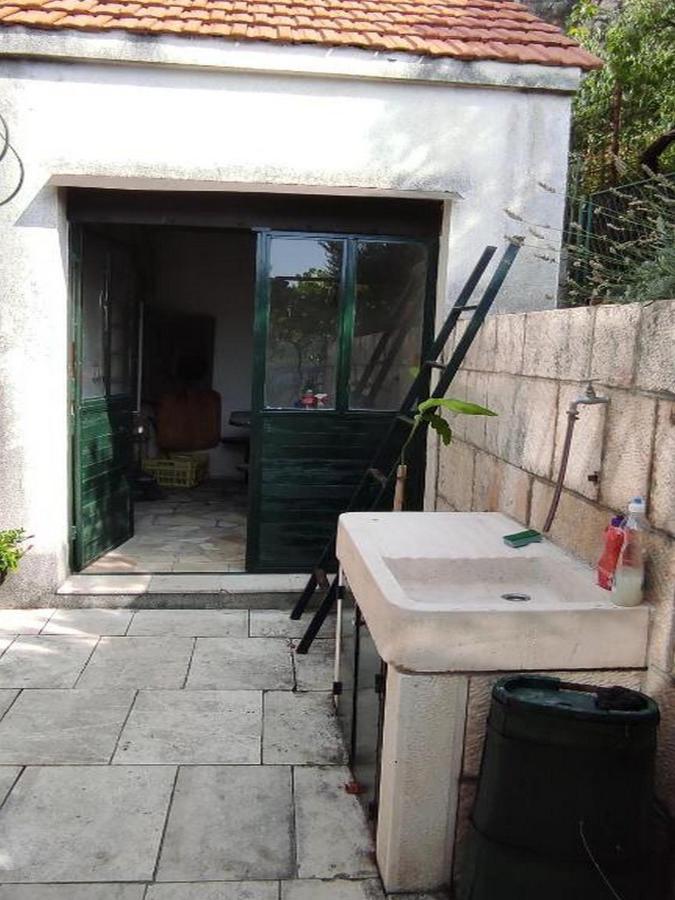 Holiday Home Carevic Gornja Brela Экстерьер фото